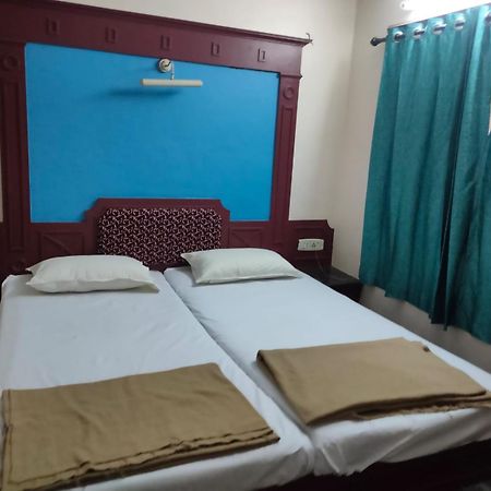 Anjana Hotels テーニ エクステリア 写真