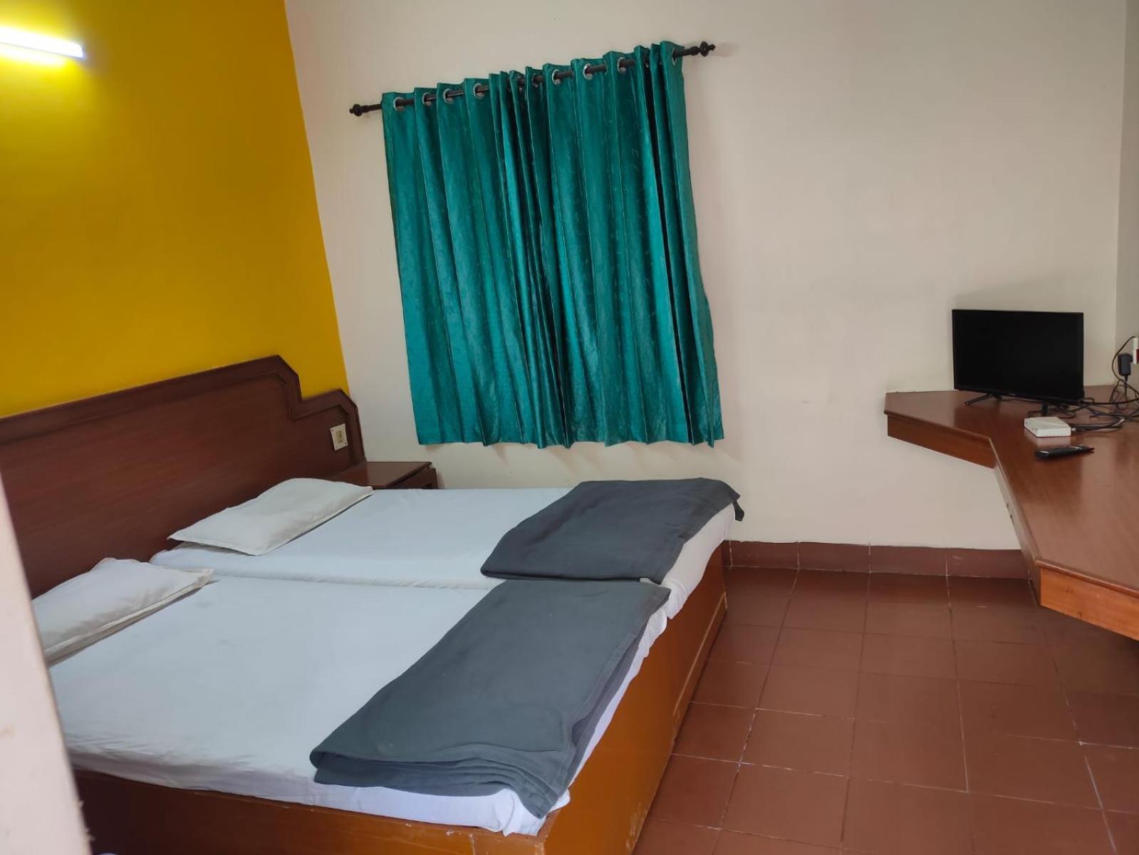 Anjana Hotels テーニ エクステリア 写真